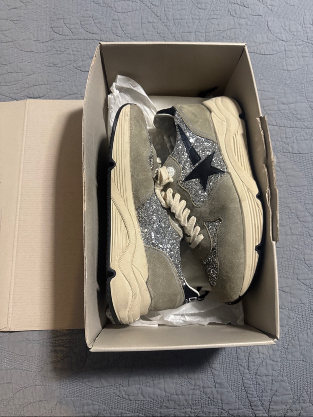 Golden Goose Kids Beige Suede & Silver Glitter Sneakers with Black Star